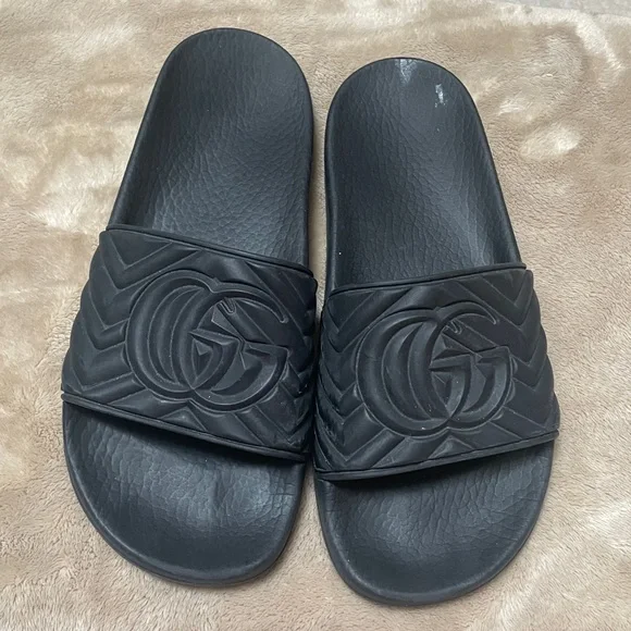 Gucci Rubber Slides - Picture 4 of 11